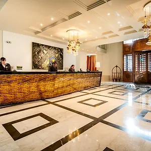 4* מלון Continental