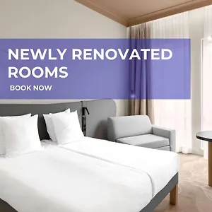 4* מלון Moevenpick Centre