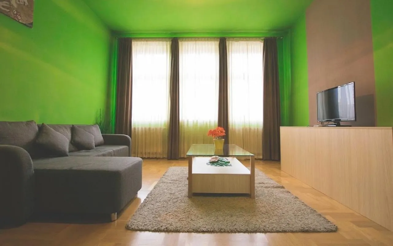 Senator apartamentos Budapest 3*,