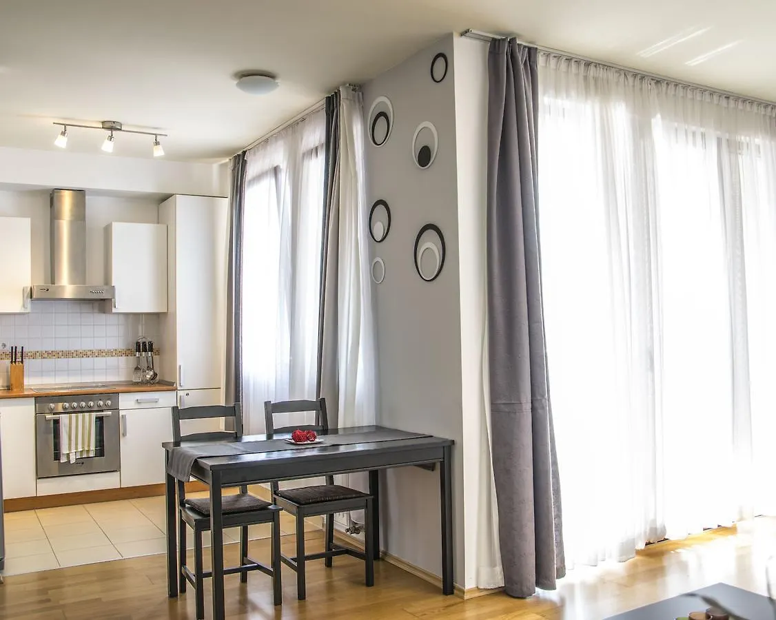 Senator apartamentos Budapest Hungría